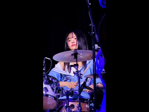 QWER (큐더블유이알) - Dear (눈물참기) @ QWER 1st World Tour "Rockation" In Fort Worth [20251111]