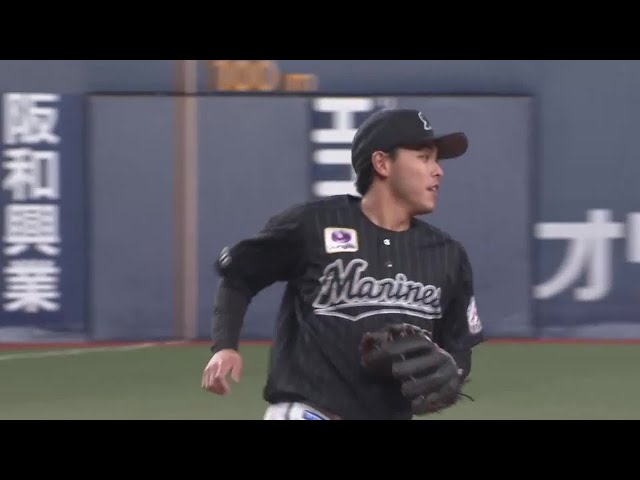 【4回裏】マリーンズ・小川龍成 軽快なジャンピングスローでアウトに!! 2022年4月23日 オリックス・バファローズ 対 千葉ロッテマリーンズ