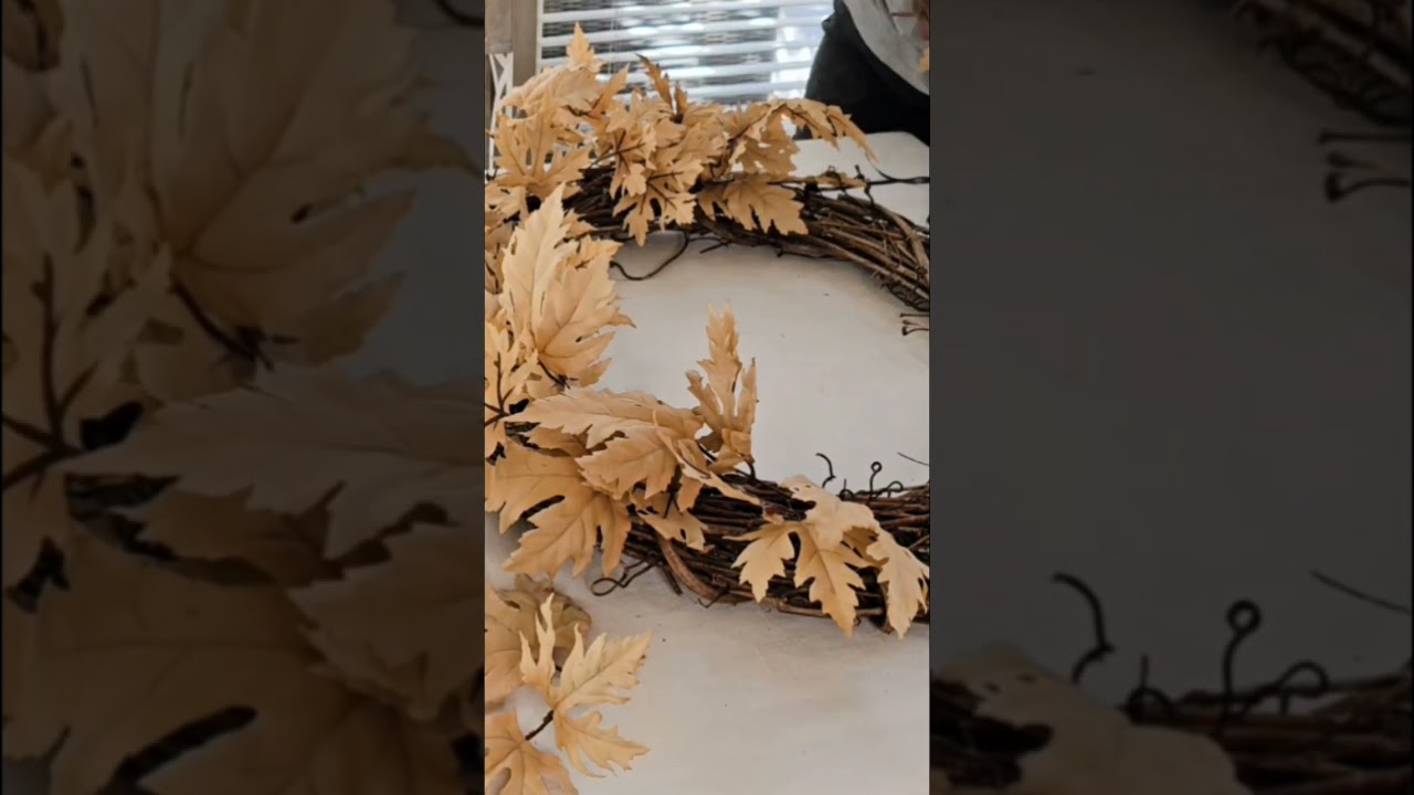 Easy Fall Diy Wreath #decorating #diy #falldecorating #homedecor #home #decortips #autumndecor