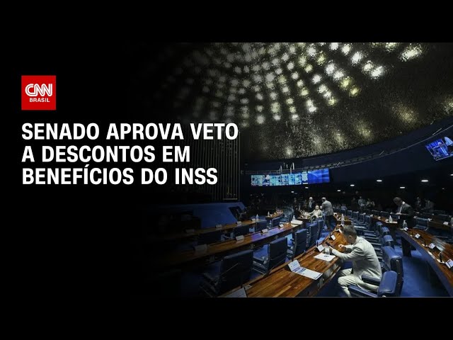 Senado aprova lei que proíbe descontos associativos em benefícios do INSS | BASTIDORES CNN
