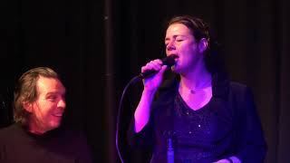 Jessica Born &amp; Band &quot;No, je ne regrette rien&quot;
