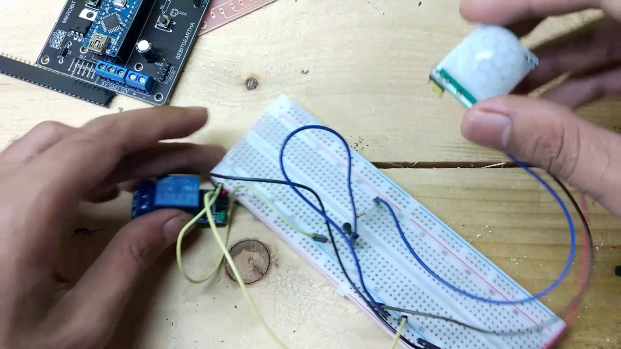 Modifikasi rangkaian lampu otomatis sensor PIR #VLOG3