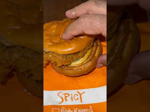 NEW! Popeye's Spicy Ghost 👻 Pepper Chicken Sandwich 🥵🌶️
