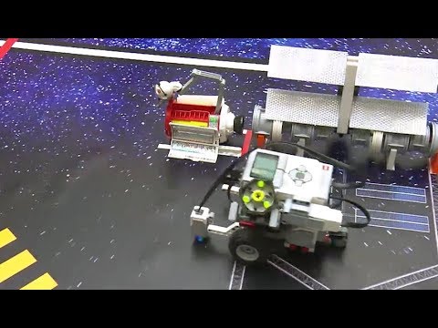 „Roboter Challenge“ in Hannover: Schüler bauen und programmieren eigene Roboter