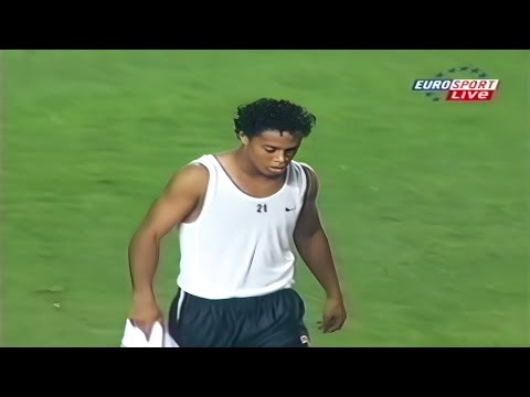Young Ronaldinho & Jay-Jay Okocha Legendary Show for PSG
