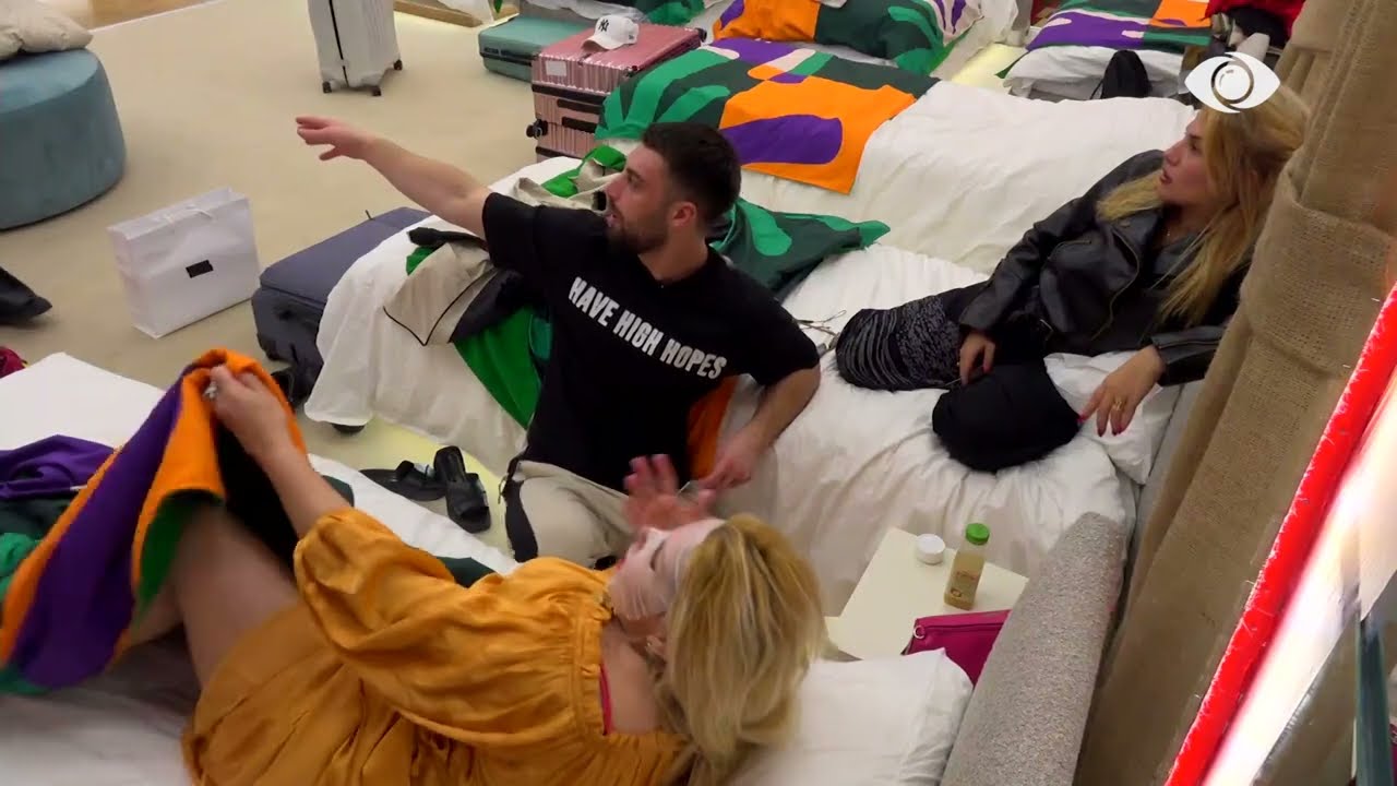 “U shërua pas dy muajsh”/ Meri tregon takimin e Berlusconi në Romë