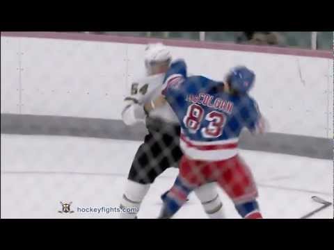 Hubert Labrie vs Shane McColgan