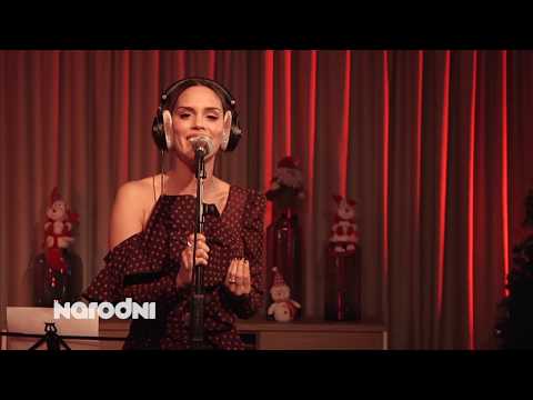 Franka - Tiha noć [Christmas Living Room Acoustic]