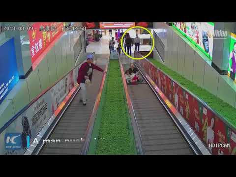 Heroic moment! Passerby saves girl stuck in escalator in NW China
