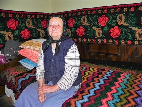 ”Aduceri aminte” din tinerețe - șezători și alte obiceiuri din vatra satului - Ioana Strugar