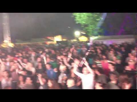 Dj Arno's playing DARUDE VS TOULOUSE @ Senzeilles 2012