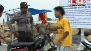 Download lagu Bek Cangklak - Bergek mp3 Download lagu Bek Cangklak - Bergek mp3