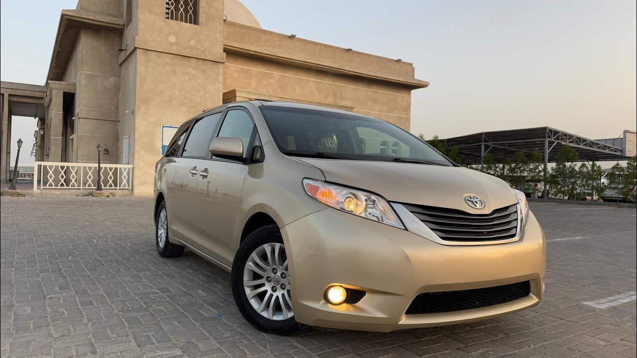 Toyota Sienna Toyota Sienna 2014 XLE video