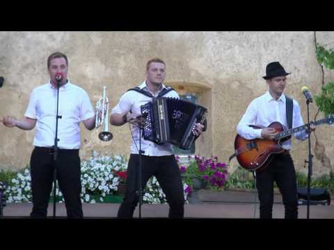 Ansambel Brkinski trio - Srce naj vodi te (v živo)