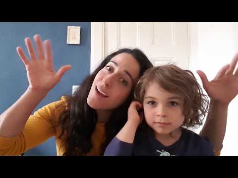 GRIPS Theater | Nina Reithmeier singt "Meine Oma"