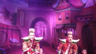 Jedward and the Magic Lamp - Cool Heroes (19.12.12)