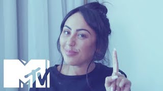 How To Rock The VMA Red Carpet With Sophie Kasaei