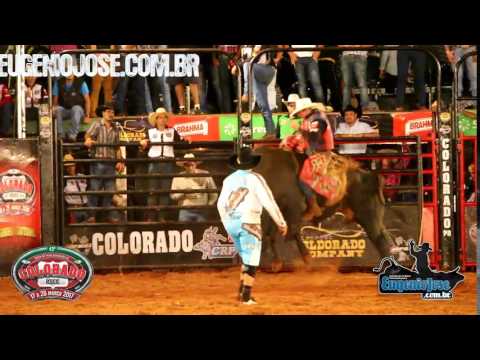 Ailton Amorim Vs Camburão Cia Shalon    Festa do Peão de Colorado 2017