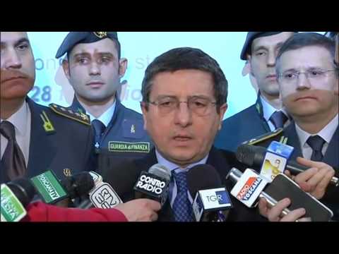 2017-02-28 FIRENZE - SPARI AUTO E DITTA IMPRENDITORE BACCI, DUE ARRESTI