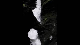 preview picture of video 'St Nectan's Glen Waterfall'