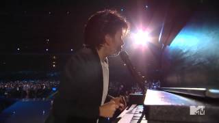 Lady GaGa feat. Brian May - You and I (Live VMA 2011)