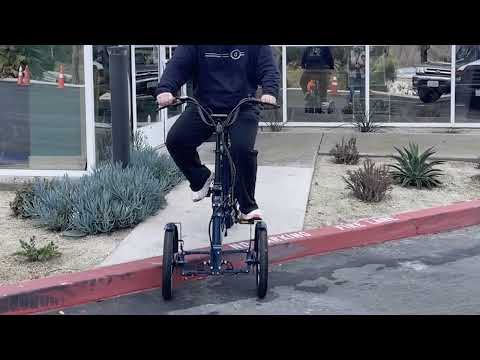 Awesome Reverse ETrike Goes Down Curb! Slow Motion of Incredible Tilting Steering on Tadpole Trike