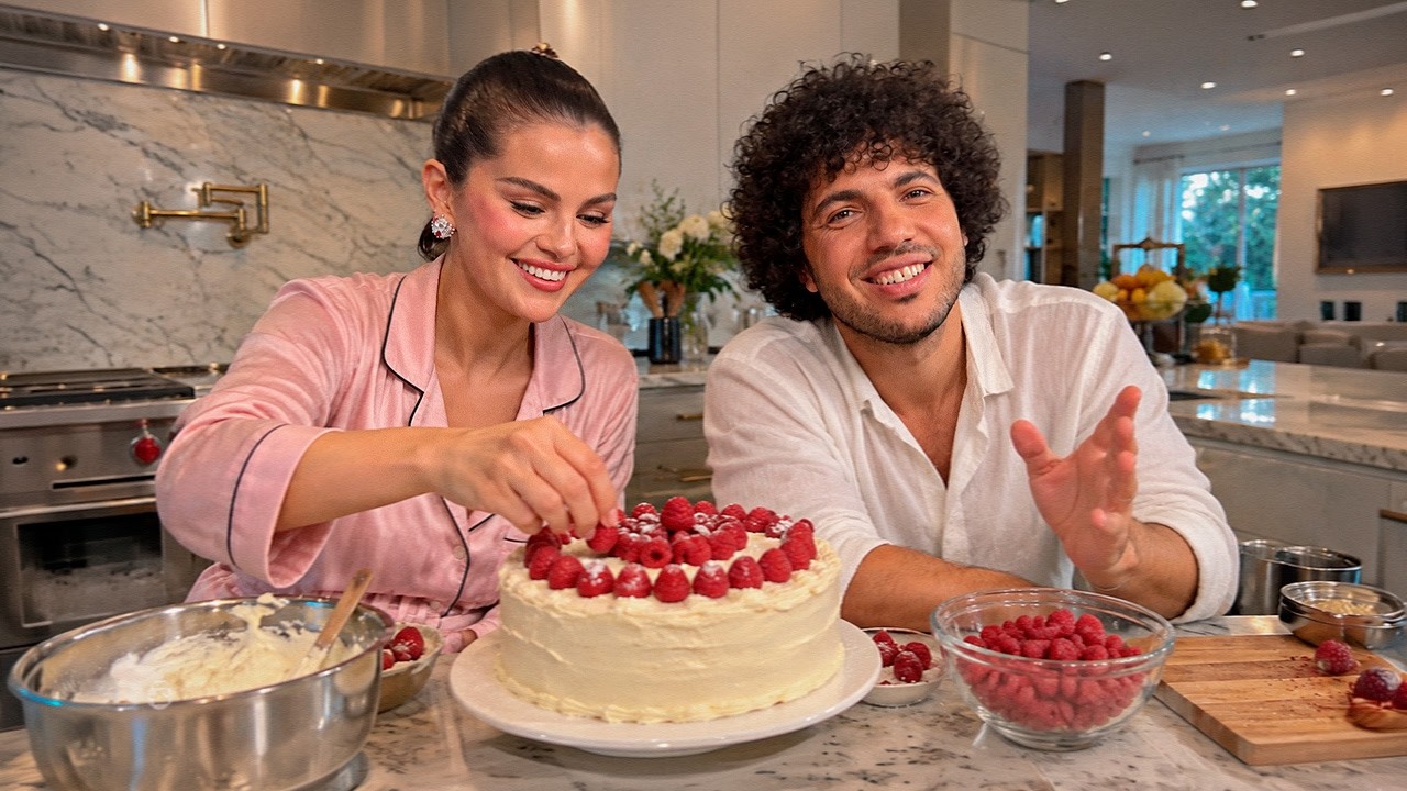 How Selena Gomez And Benny Blanco Live Behind The Scenes | King Luxury