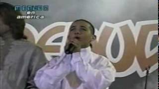 Mil Angeles Music Video
