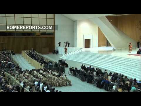 Francisco advierte el peligro de los padres ausentes