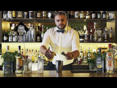 Fučo mixuje koktejl Rysavý jalovec