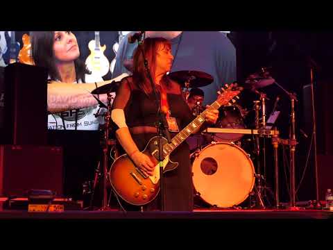 Joanna Connor - Walkin' Blues - 5/3/19 Dallas International Guitar Festival