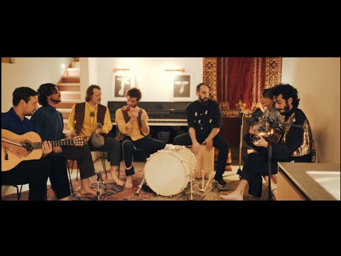 Emilia y Pablo feat. Club del Río - Sonrío