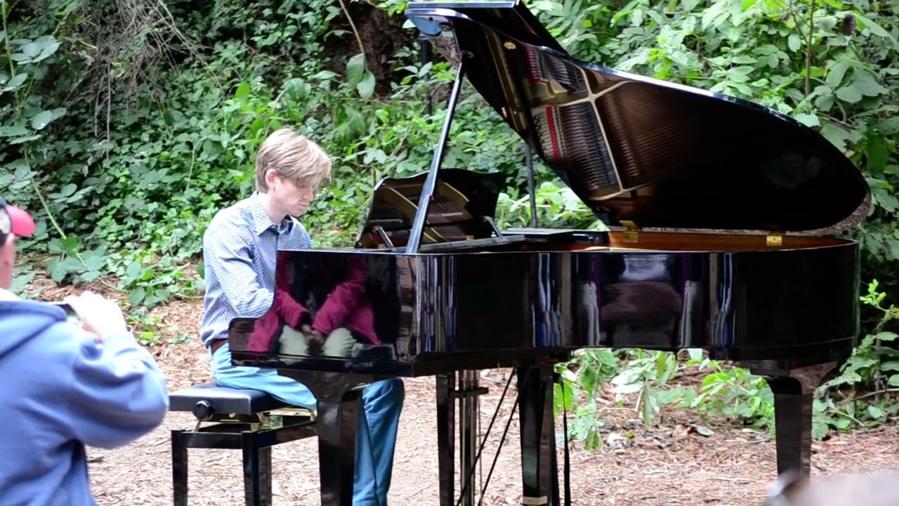 Promotional video thumbnail 5 for Gabe Daniels- pianist for any occasion