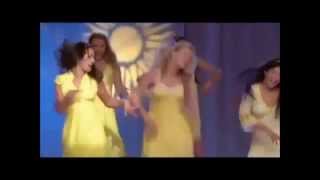 Full Performance Halo-Walking On Sunshine Glee