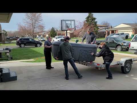 Selling our Hot Tub after only six days of owning it!  Dream Maker Spa