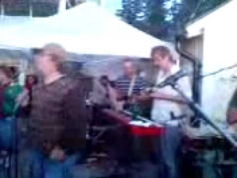 Beatsquad-Moistened My Lips, live at Runmarö