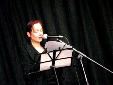 Patrizia Valduga legge Clemente Rebora: la poesia di guerra "Voce di vedetta morta"