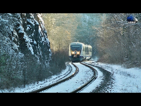 Sageata-Albastra DMU & Mecanic Super Engineer in Zapada/Snow in Defileul Crisului Repede`s Canyon