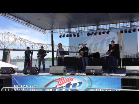 Amos Hopkins & The White Russians play at Kentucky Derby Chow Wagon