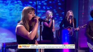 Kelly Clarkson - Mr. Know It All (Live Today Show) 25.10.2011 HD