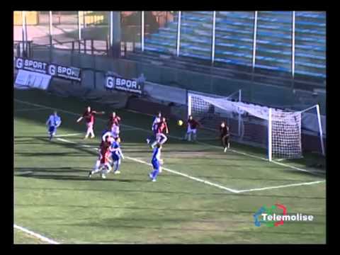 Lega pro: troppi giocatori tesserati con il Campobasso