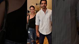 Download lagu Kim Sharma indian stylish actress No.644 mp3