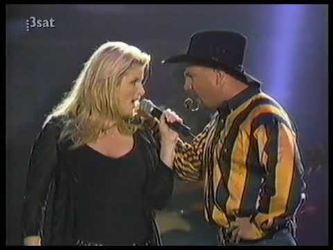 Squeeze Me In - Garth Brooks