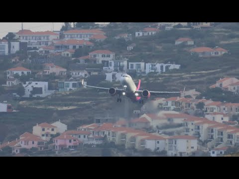 WIZZ AIR a321 Go-Around at GUSTY Madeira Airport