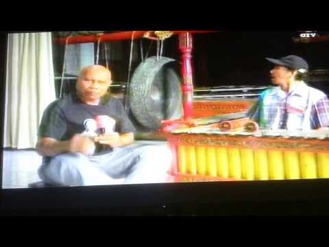 fragmen interview Captain Does dengan dalang Ki Djoko Sarwono