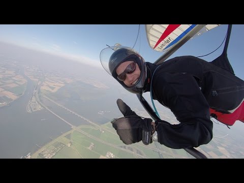 Hanggliding to my home in Simonshaven