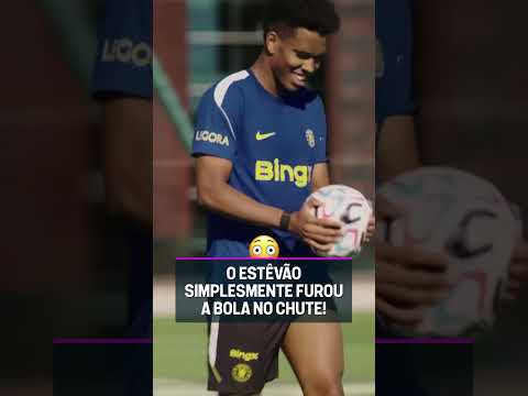 E O ESTÊVÃO QUE SIMPLESMENTE FUROU A BOLA NO TREINO KKKKKKK #shorts