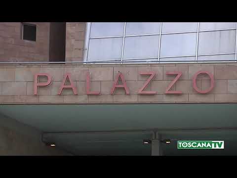 2020-08-25 FIRENZE - CON CAVO ELETTRICO TENTA STRANGOLARE TRANS