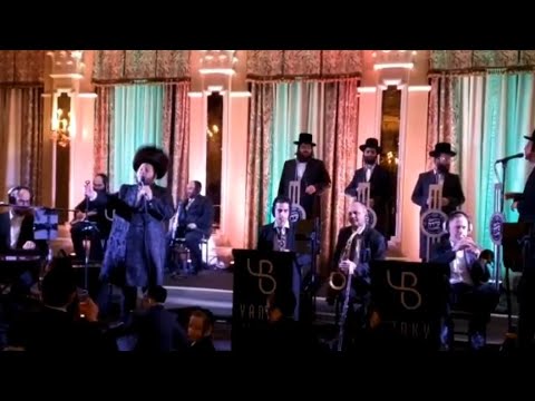 Yanky Briskman & Shira Choir ft. Levy Falkowitz - Wedding Highlights לוי פולקוביץ עם מקהלת שירה