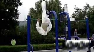 80-year-old Gymnast Vows Park Goers